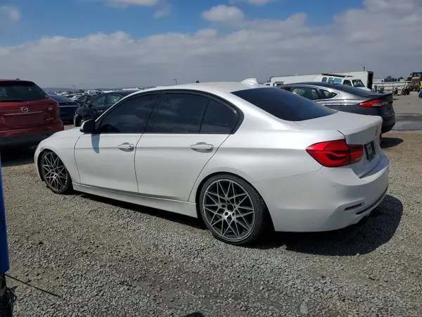 WBA8E9G55GNT86516 2016 BMW 3ER - Image 2