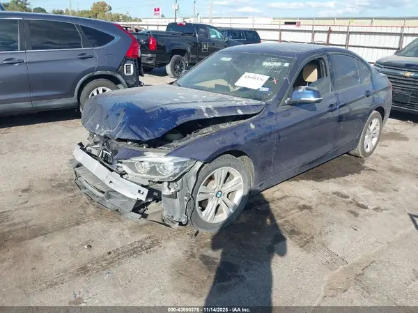 WBA8E9G55GNU28165 2016 BMW 3ER - Image 2