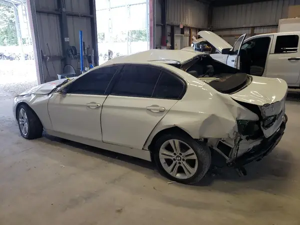 WBA8E9G56GNT46834 2016 BMW 3ER - Image 2