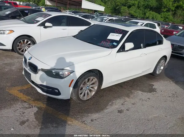 WBA8E9G56GNT83530 2016 BMW 3ER - Image 2