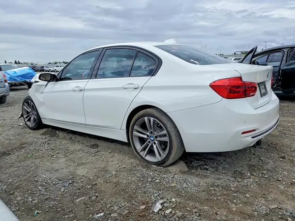WBA8E9G56GNT84838 2016 BMW 3ER - Image 2
