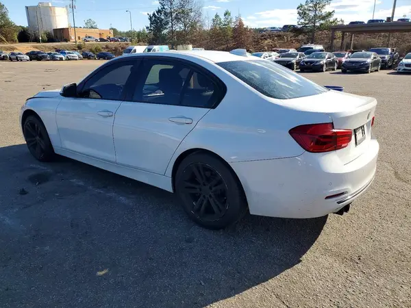 WBA8E9G57GNT42095 2016 BMW 3ER - Image 2