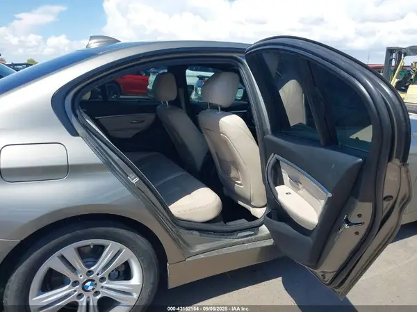 WBA8E9G57GNT42582 2016 BMW 3ER - Image 8