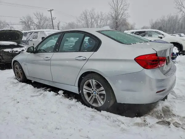 WBA8E9G57GNT84038 2016 BMW 3ER - Image 2