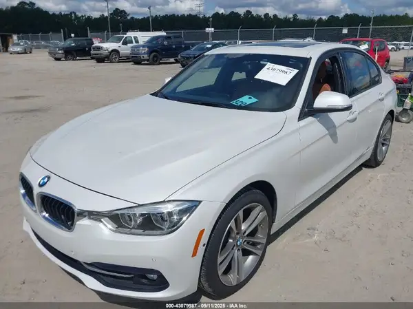 WBA8E9G57GNT84816 2016 BMW 3ER - Image 2