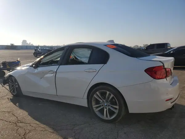 WBA8E9G57GNT87697 2016 BMW 3ER - Image 2