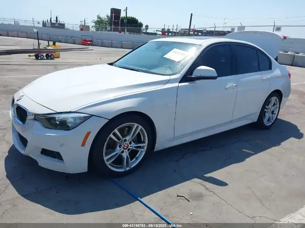 WBA8E9G57GNU27762 2016 BMW 3ER - Image 2