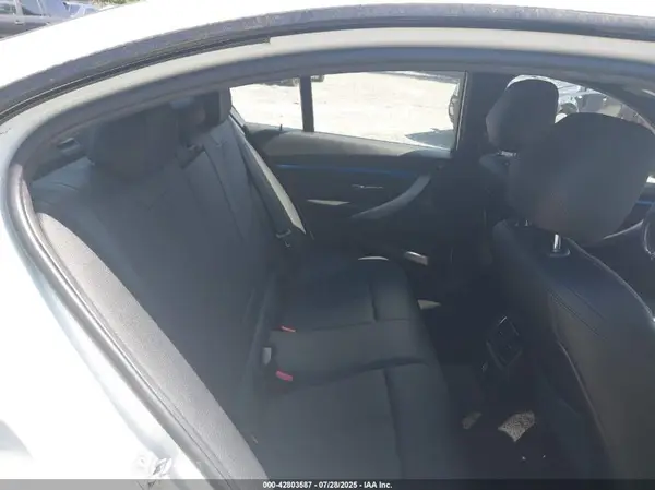 WBA8E9G57GNU28507 2016 BMW 3ER - Image 8