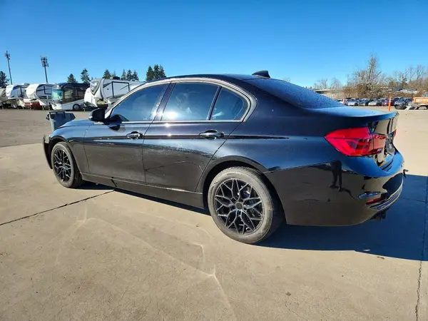 WBA8E9G58GNT81830 2016 BMW 3ER - Image 2