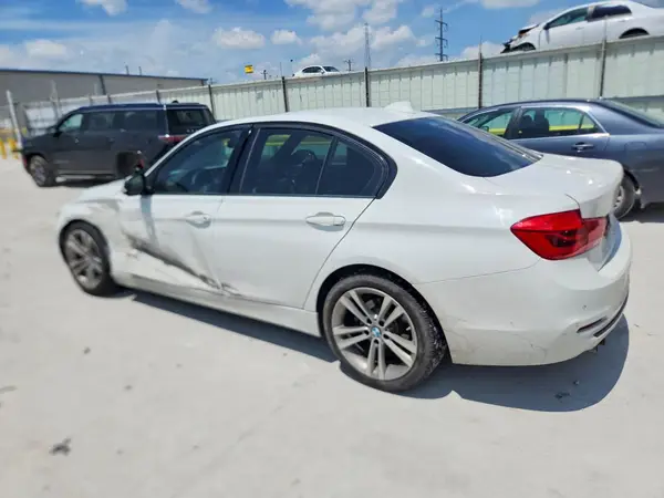 WBA8E9G58GNU29424 2016 BMW 3ER - Image 2