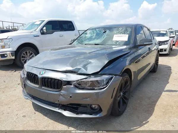 WBA8E9G59GNT42163 2016 BMW 3ER - Image 2