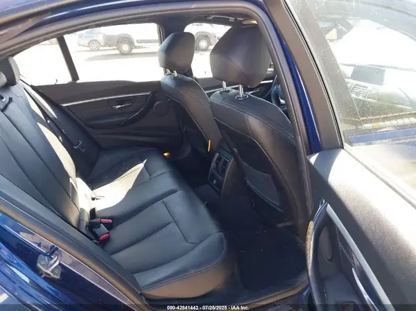 WBA8E9G59GNT82324 2016 BMW 3ER - Image 8