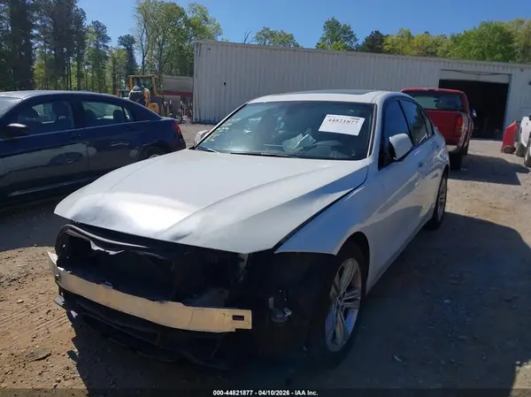WBA8E9G59GNT85823 2016 BMW 3ER - Image 2