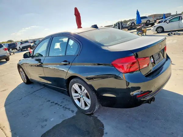 WBA8E9G59GNT87166 2016 BMW 3ER - Image 2