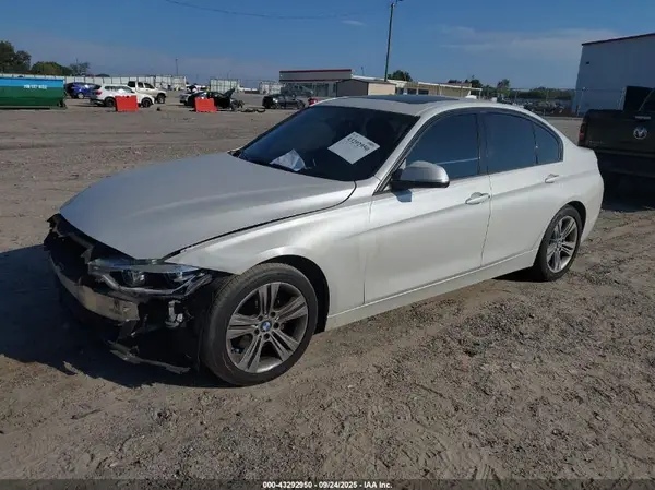 WBA8E9G5XGNT42754 2016 BMW 3ER - Image 2