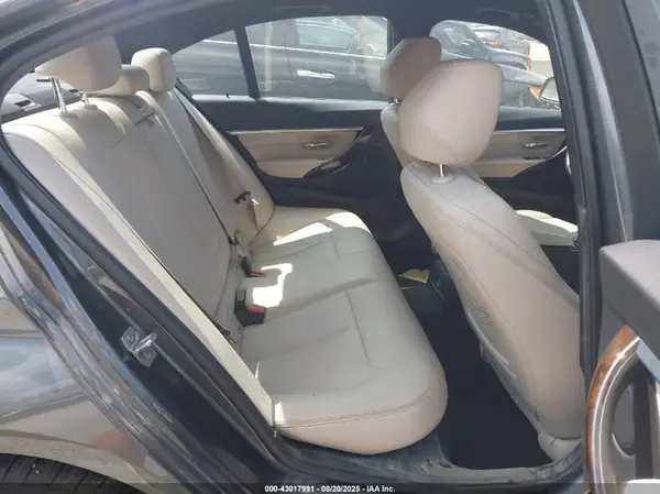 WBA8E9G5XGNT46920 2016 BMW 3ER - Image 8