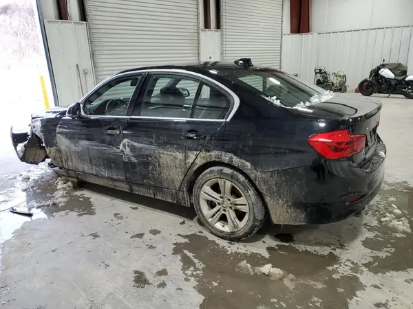 WBA8F1C30HK825921 2017 BMW 3ER - Image 2