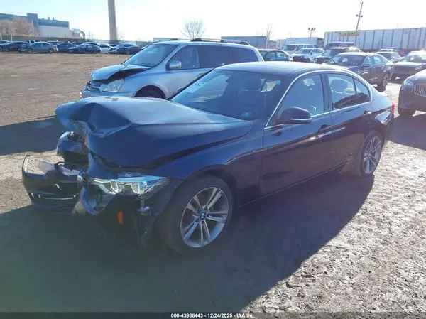 WBA8F1C30HK826101 2017 BMW 3ER - Image 2
