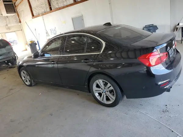 WBA8F1C32HK825807 2017 BMW 3ER - Image 2
