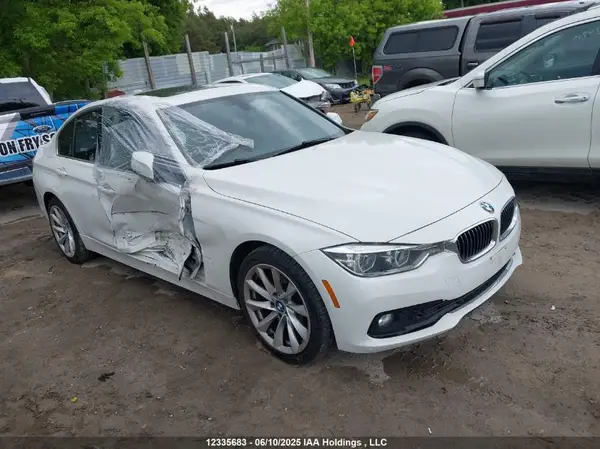 WBA8F1C32HK826004 2017 BMW 3ER - Image 1