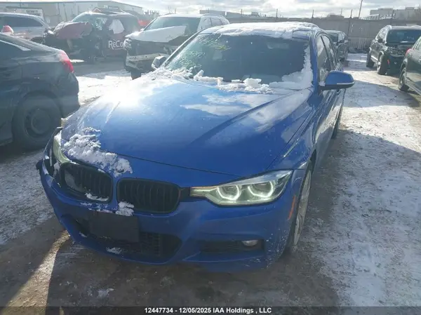 WBA8F1C51JAE97277 2018 BMW 3ER - Image 2