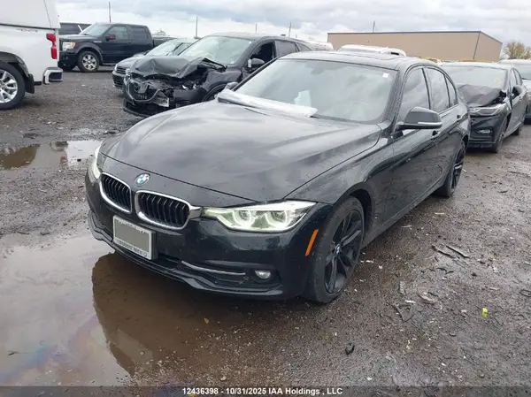 WBA8F1C52JAE97434 2018 BMW 3ER - Image 2