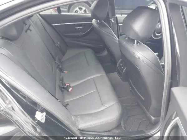 WBA8F1C52JAE97434 2018 BMW 3ER - Image 8
