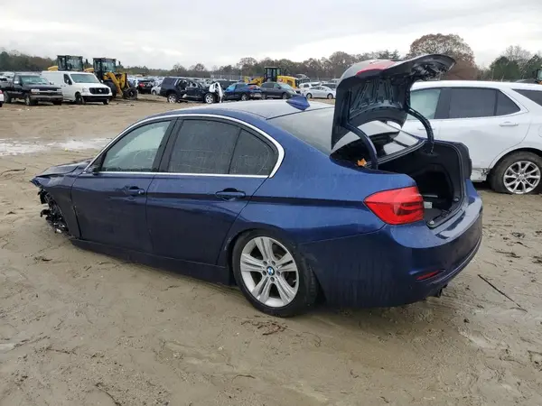 WBA8F1C54JAE97550 2018 BMW 3ER - Image 2
