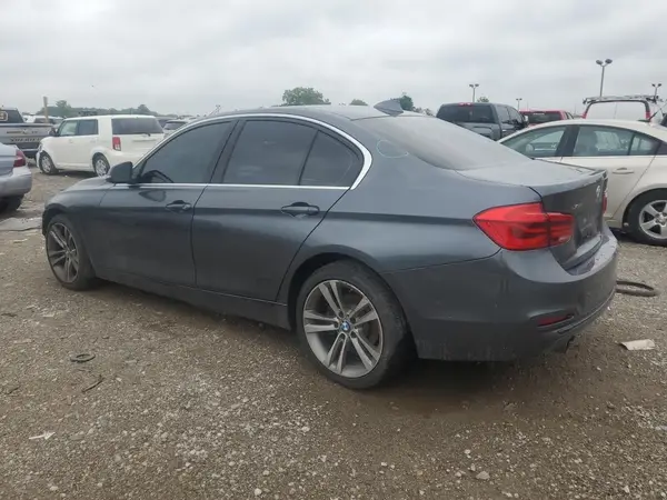 WBA8F1C56JAE97338 2018 BMW 3ER - Image 2