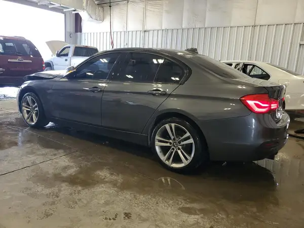 WBA8F1C58JK898512 2018 BMW 3ER - Image 2
