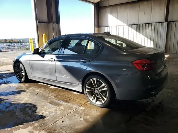 WBA8F1C5XGK439006 2016 BMW 3ER - Image 2