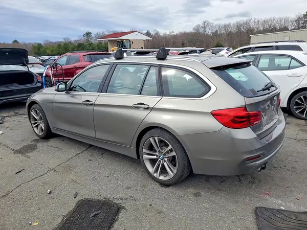 WBA8G5C50GK443120 2016 BMW 3ER - Image 2