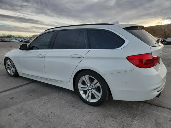 WBA8G5C53GK443211 2016 BMW 3ER - Image 2