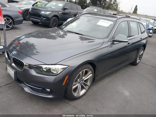 WBA8J1C38HA018566 2017 BMW 3ER - Image 2