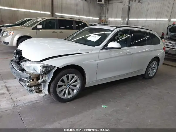 WBA8J1C54JA485913 2018 BMW 3ER - Image 2