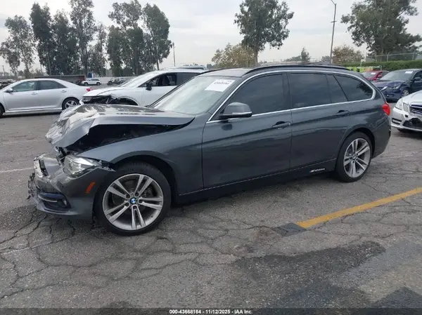 WBA8J1C54JA485975 2018 BMW 3ER - Image 2