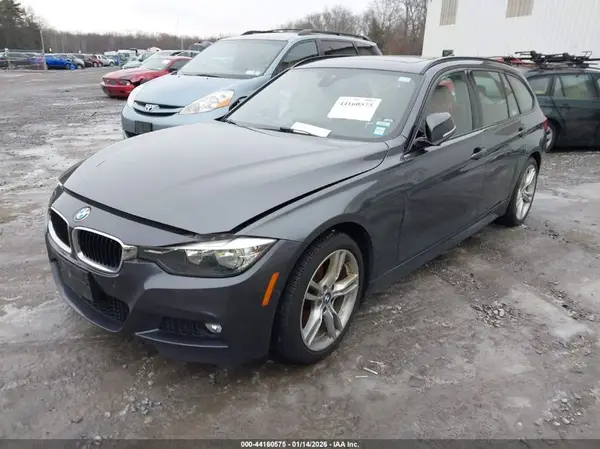 WBA8J1C56GK710903 2016 BMW 3ER - Image 2