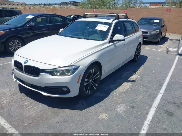 WBA8J1C58JA019014 2018 BMW 3ER - Image 2