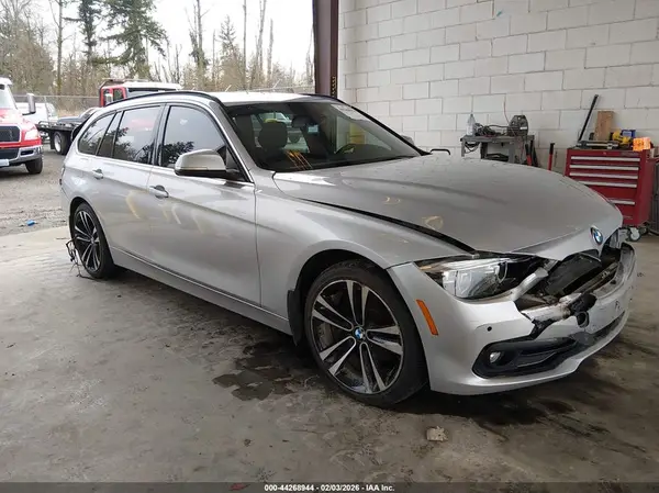 WBA8J1C58JA379514 2018 BMW 3ER - Image 1
