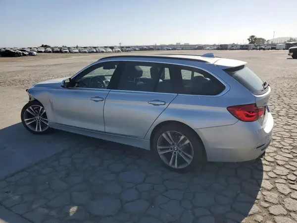 WBA8K3C32HA023142 2017 BMW 3ER - Image 2