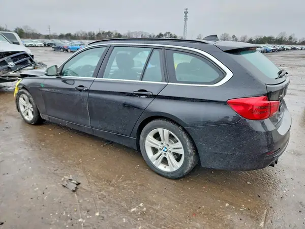 WBA8K3C38HA023209 2017 BMW 3ER - Image 2