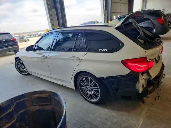 WBA8K3C3XHA022546 2017 BMW 3ER - Image 2