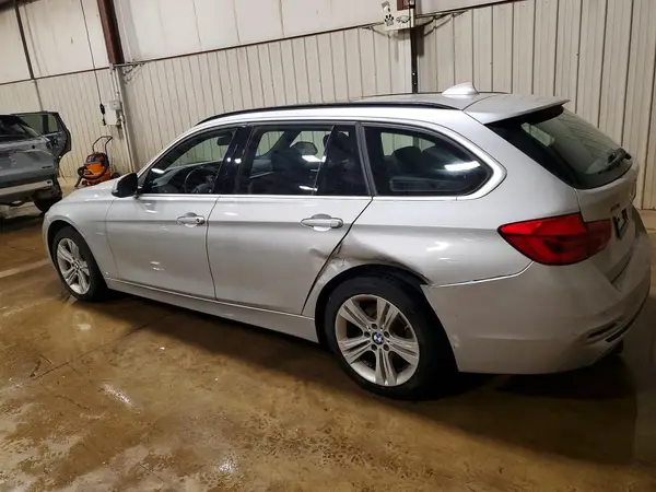 WBA8K3C50JA485836 2018 BMW 3ER - Image 2