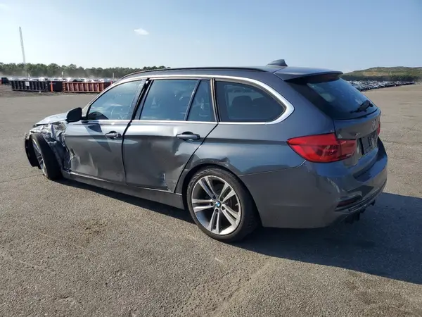 WBA8K3C51HK679084 2017 BMW 3ER - Image 2