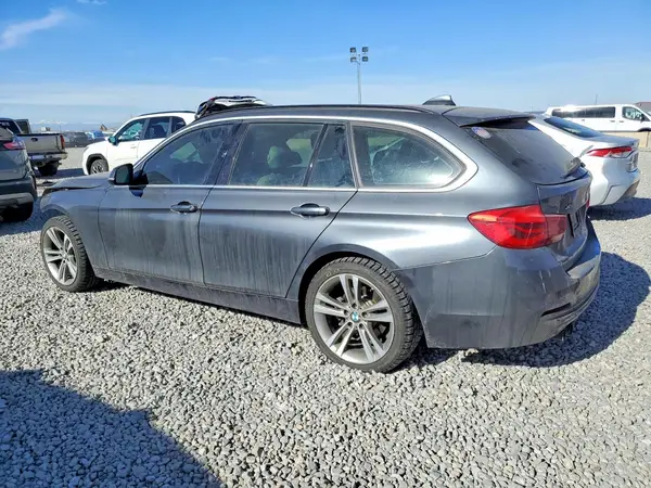 WBA8K3C51JA023916 2018 BMW 3ER - Image 2