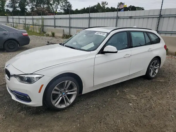 WBA8K3C54HK678592 2017 BMW 3ER - Image 1