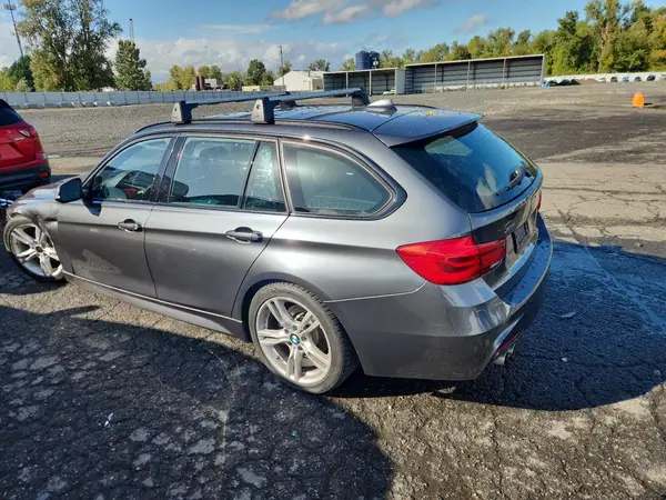 WBA8K3C58JA369462 2018 BMW 3ER - Image 2