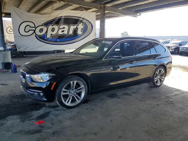 WBA8K3C58JA483543 2018 BMW 3ER - Image 1