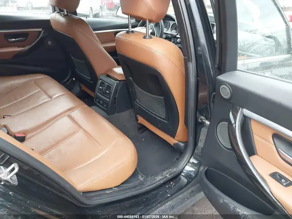 WBA8K3C5XHK678743 2017 BMW 3ER - Image 8