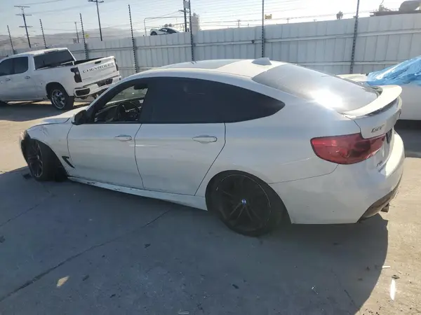 WBA8Y3C33HG451121 2017 BMW 3ER - Image 2